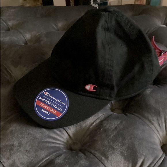 Women’s Black Champion Hat. - Picture 2 of 4